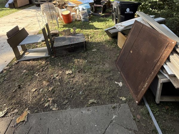 Full property clear-out in progress, a real J.E. Ward job in Central Illinois