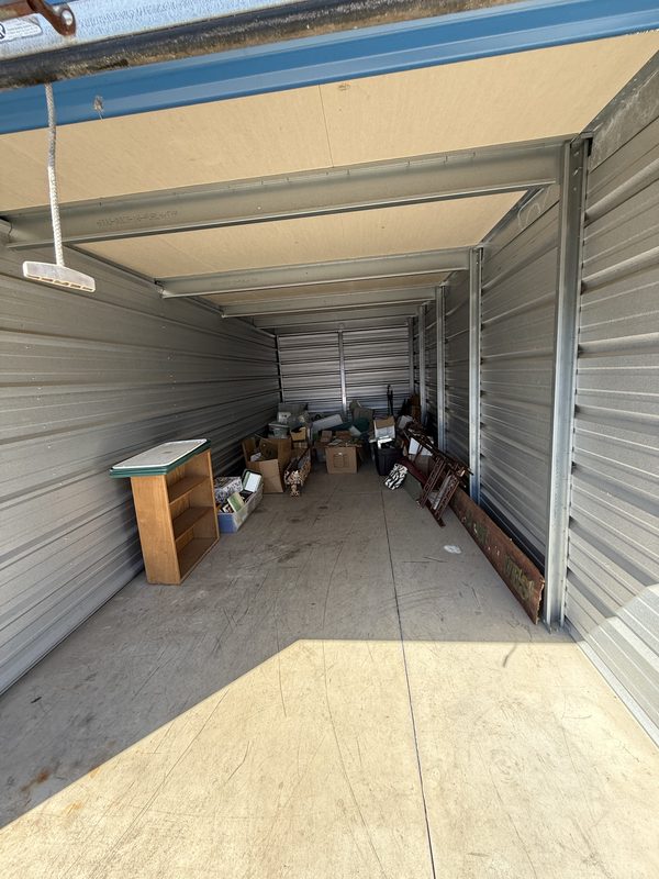 Storage unit emptied, a real J.E. Ward job